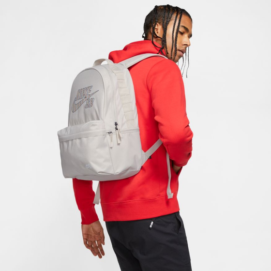Рюкзак Nike SB Icon Backpack CU3587-104 (light orewood brown-white)