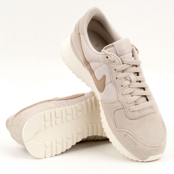 Кроссовки Nike Air Vortex Leather 918206-003 (desert sand-sand)