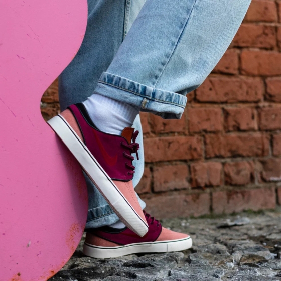 Кеды Nike SB Zoom Janoski Og+ DV5475-600 (red stardust-team red-rosewood)