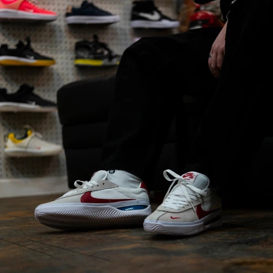 Кеды Nike SB BRSB DH9227-100 (white-varsity red)