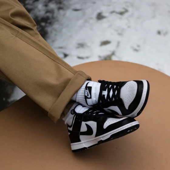 Кроссовки Nike Dunk Low Retro DD1391-100 (white-black-white)