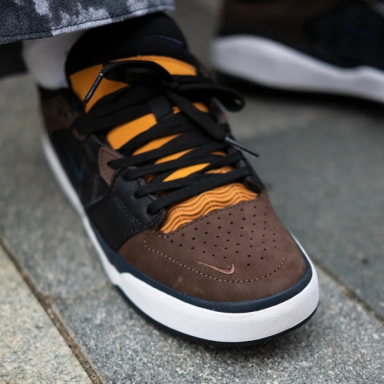 Кеды Nike SB Ishod PRM FD1144-200 (baroque brown)