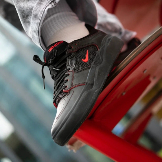 Кеды Nike SB Ishod PRM "Bred" DV5473-001 (black-university red-black)