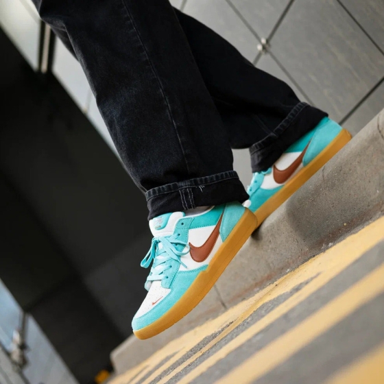 Кеды Nike SB Force 58 DV5477-302 (green frost-dark russet)