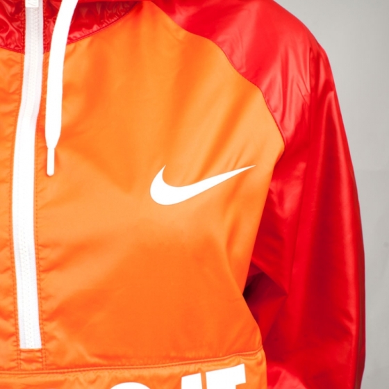 Ветровка Женская Nike City Packable Jacket 725818-815 (safety orange-university red-white)