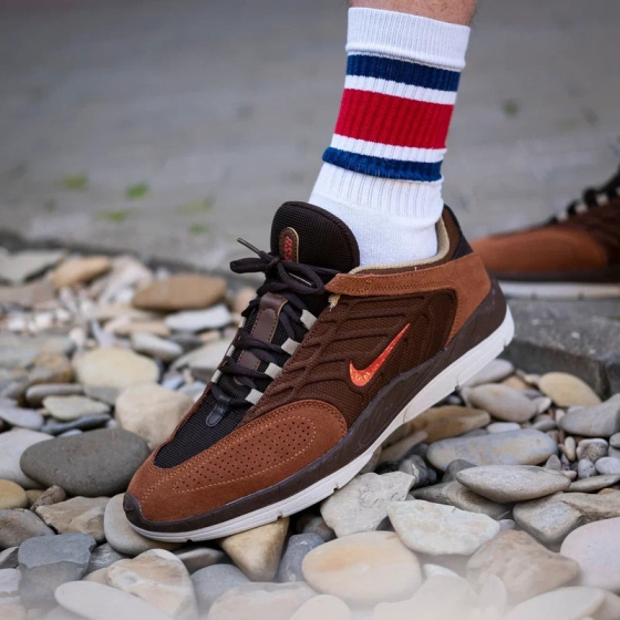 Кеды Nike SB Vertebrae FD4691-200 (cacao wow-dragon red)