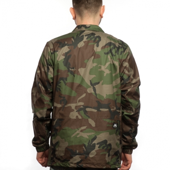 Ветровка Nike SB Shield Jacket Coaches AH5505-222 (medium olive-black)