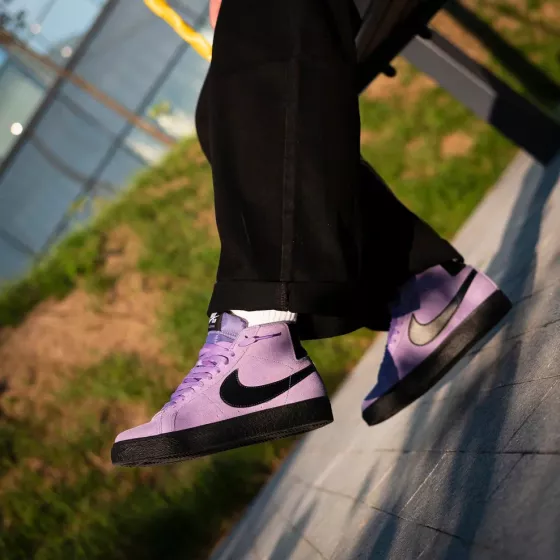 Кеды Nike SB Zoom Blazer Mid FD0731-500 (dusty-amethyst black)