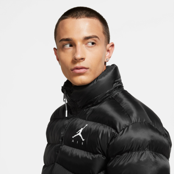 Пуховик Jordan Jumpman Air Puffer DN3402-010 (black) Пуховик Jordan Jumpman Air Puffer DN3402-010 (black)