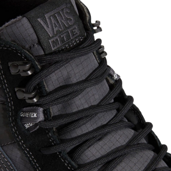 Зимние Кеды Vans MTE Sk8-Hi Gore-Tex Insulated VN000DARBKA1 (black-black)