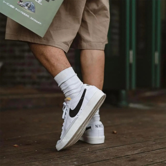 Кроссовки Nike Blazer Low '77 Vintage DA6364-101 (white-black sail)