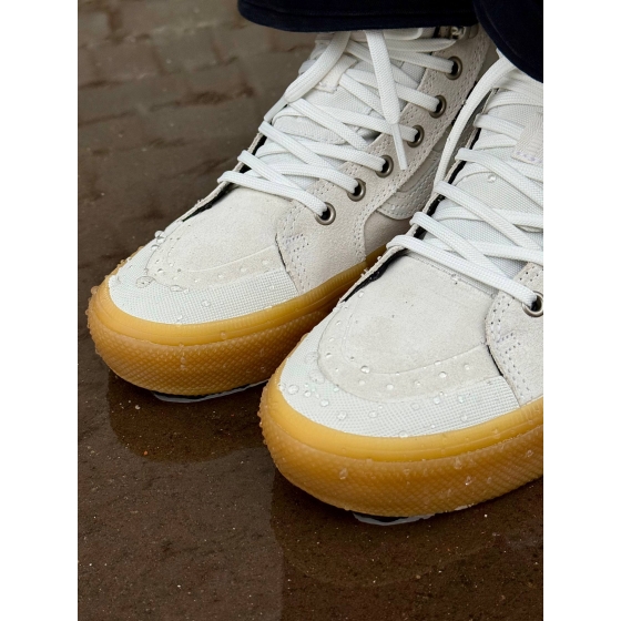 Зимние Кеды Vans MTE Sk8-Hi Waterproof Insulated VN000DAQ9DH1 (white-gum)