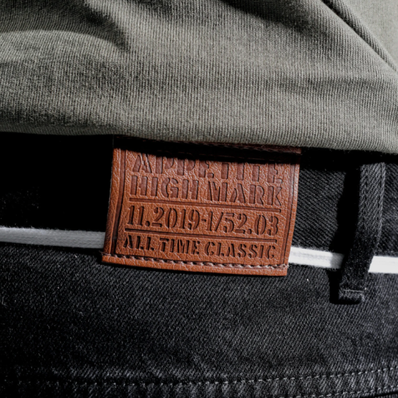 Джинсы Appetite High Mark Denim Relaxed Fit app25-dnm-rb (rich black)