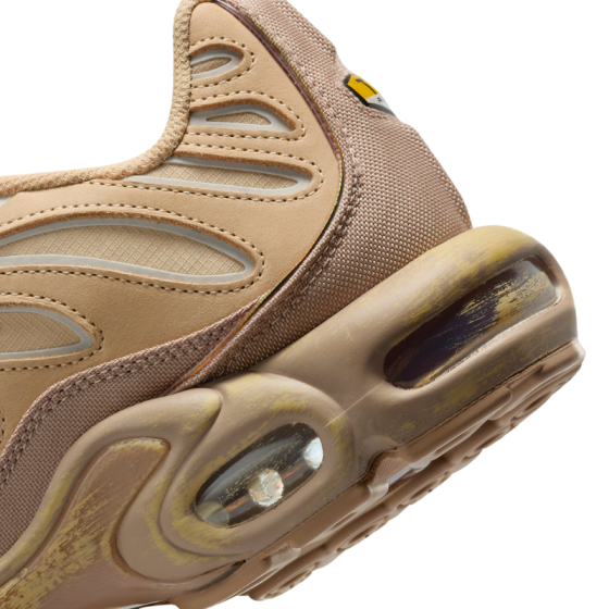 Кроссовки Nike Air Max Plus FZ5049-222 (seasame-smokey mauve-hemp)