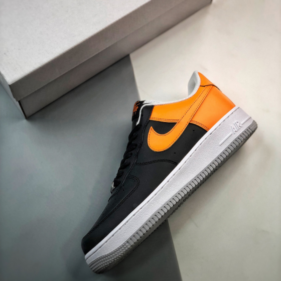 Кроссовки Nike Air Force 1 `07 FB7162-081 (black-kumquat-lt smoke grey-white)