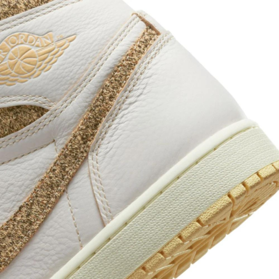 Кроссовки Jordan Air Jordan 1 Retro High Og Craft "Vibrations Of Naija" FD8631-100 (sail-pale vanill