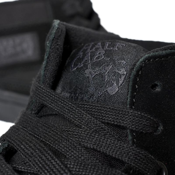Кеды Vans Skate Half Cab VN0A5FCDBKA (black-black)