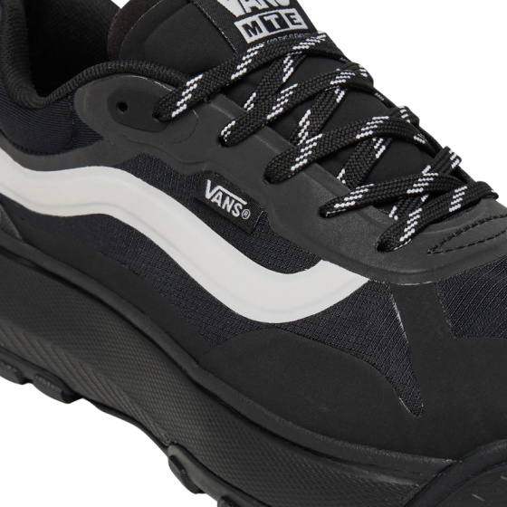 Кроссовки Зимние Vans MTE Crosspath VN000CVUBLK1 (reflective black)