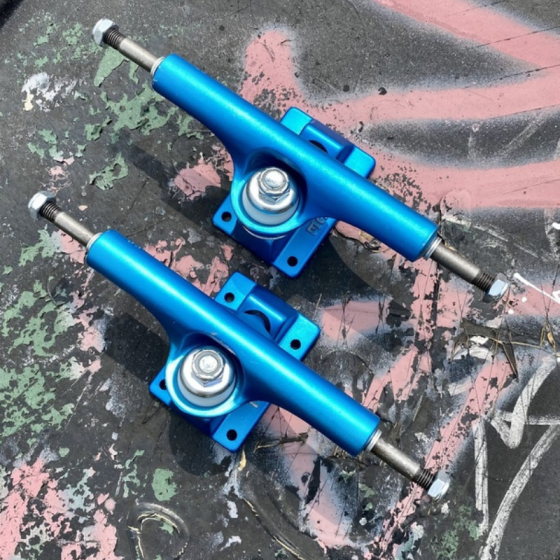 Подвески Для Скейтборда Ace Trucks Classic 33 ATC33SB (sapphire blue)