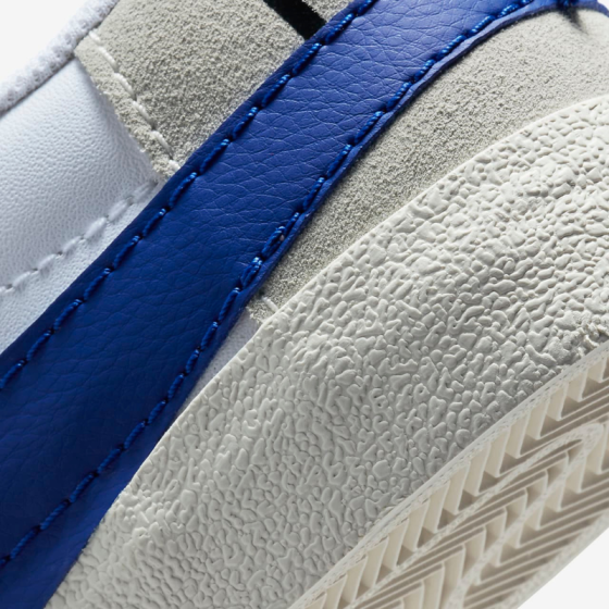 Кроссовки Nike Blazer Low '77 Jumbo DQ8768-100 (white-old royal-light bone)