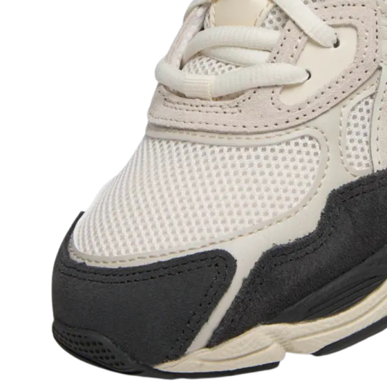 Кроссовки Asics Gel-Nyc 1203A383-111 (white-smoke grey)