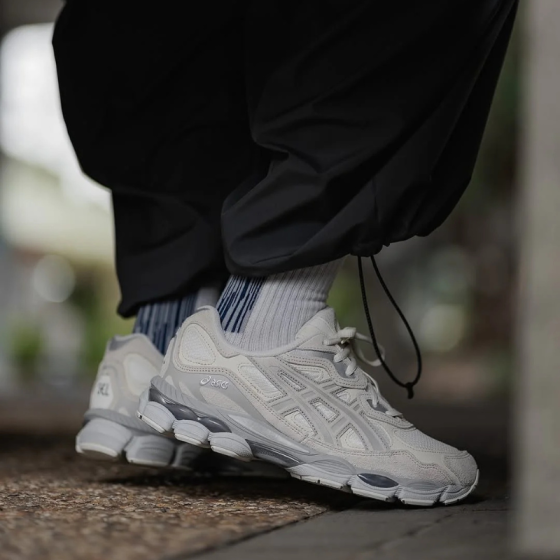 Кроссовки Asics Gel-Nyc 1203A739-100 (cream-cream)