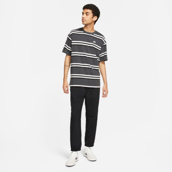 Футболка Nike SB YD Stripe Tee DD1320-070 (dark smoke grey)