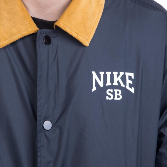 Коуч Nike SB Novelty Coaches Jkt DM0871-010 (black-chutney-white)