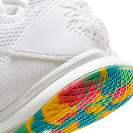 Кроссовки Nike Lebron Witness IV BV7427-102 (summit white-opti yellow)