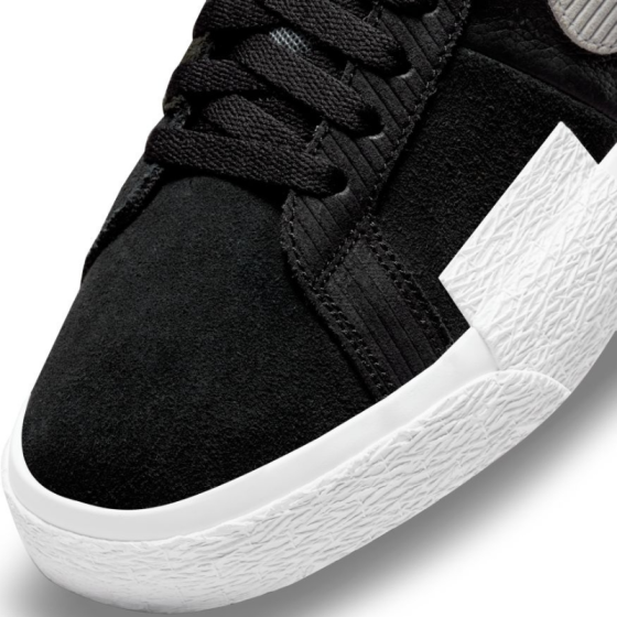 Кеды Nike SB Zoom Blazer Mid Premium DA8854-001 (black-white-wolf grey)
