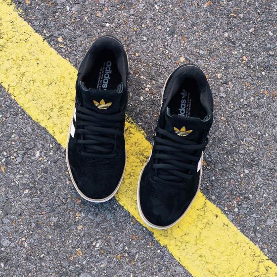 Кеды adidas Skateboarding Tyshawn FY0441 (core black-cloud white-gum)