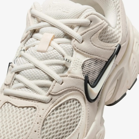 Кроссовки Женские Nike V5 Rnr Suede II6294-100 (light orewood brown-pale ivory)