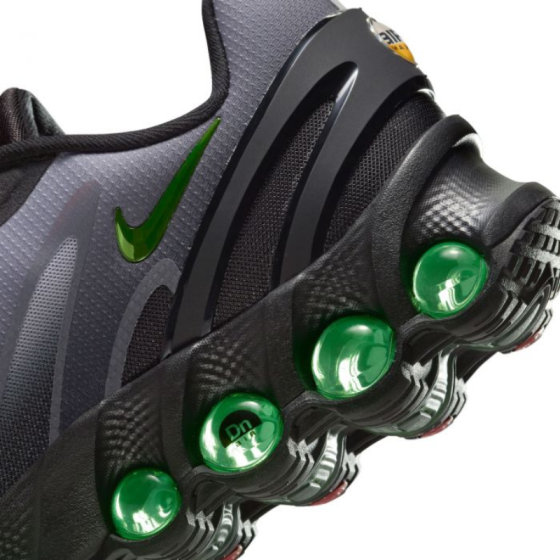 Кроссовки Nike Air Max Dn8 FQ7860-003 (black-light smoke grey-black volt)