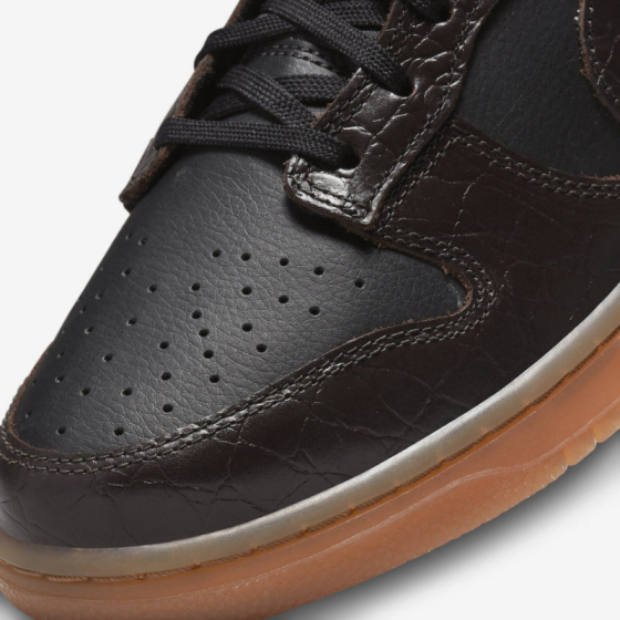 Кроссовки Nike Dunk Low DV1024-010 (velvet brown-black)