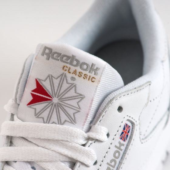 Кроссовки женские Reebok Classic Leather 2232 (white)