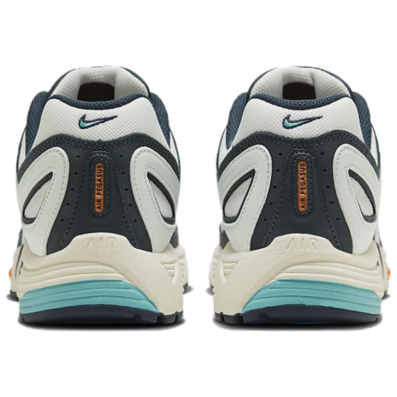 Кроссовки Nike Air Pegasus 2005 HM3727-131 (sail-green frost)