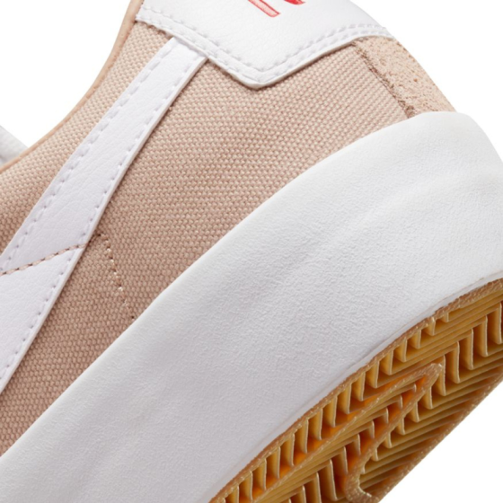 Кеды Nike SB Zoom Blazer Low Pro GT DC7695-200 (bio-biege white)