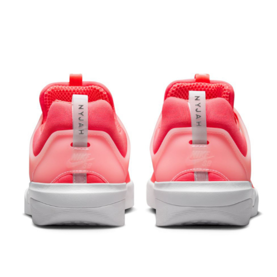 Кеды Nike SB Zoom Nyjah 3 DV7896-600 (hot punch-white)